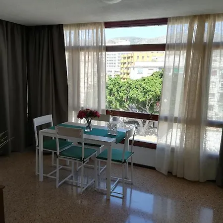 2 Dormitorios, 5 Personas, Piscinas, 10 Min Playa, Plaza La Nogalera *